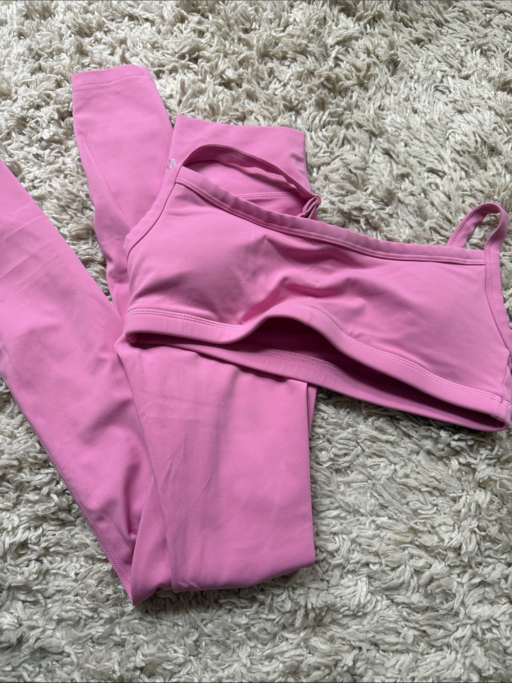 Form pink bra top & high waist legging